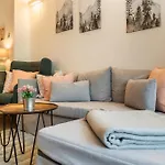 Rosie Design Chalet By Alpstay Lägenhet *