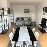 Rosie | Design | Chalet *