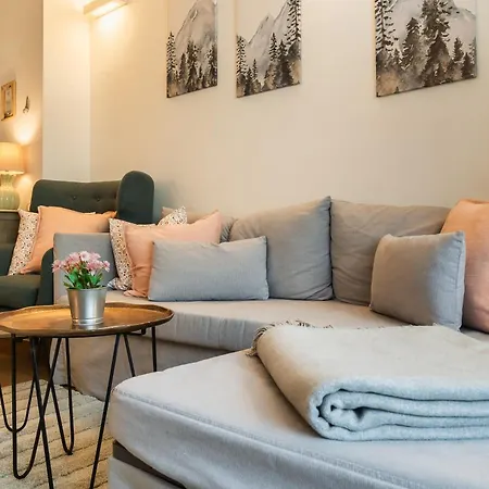 Rosie Design By Alpstay Апартаменты *
