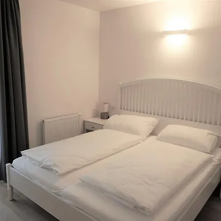 Apartment Rosie | Design |